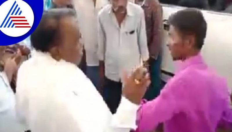 Video Viral About Pavagada Congress MLA Venkataramanappa Slapped Young Man grg