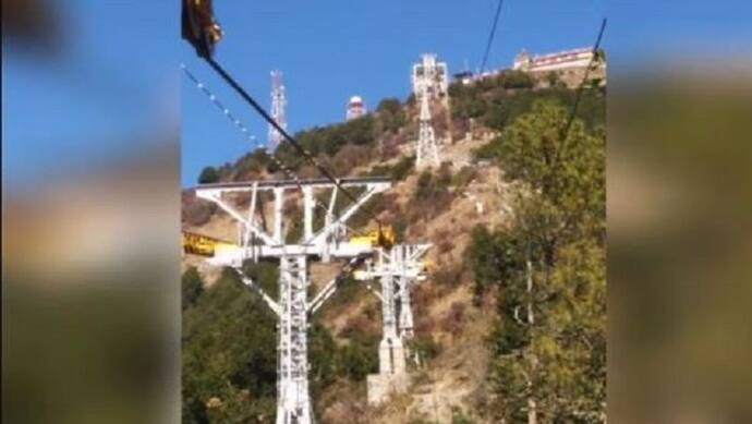 उत्तराखंड: सुरकंडा देवी मंदिर में रोपवे सेवा की हुई शुरुआत, जानिए पहले दिन कितने लोगों ने किया सफर