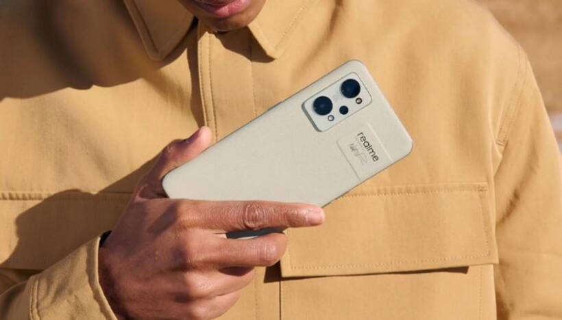 Realme GT 2 : चोरी छिपे इंडिया में लॉन्च हुआ सबसे पतला स्मार्टफोन, चुटकियों में होगा चार्ज, देखें फीचर्स 