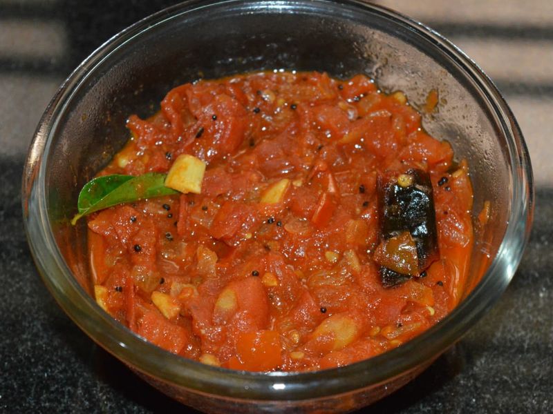 spicy and tasty tomato curry recipe in tamil mks