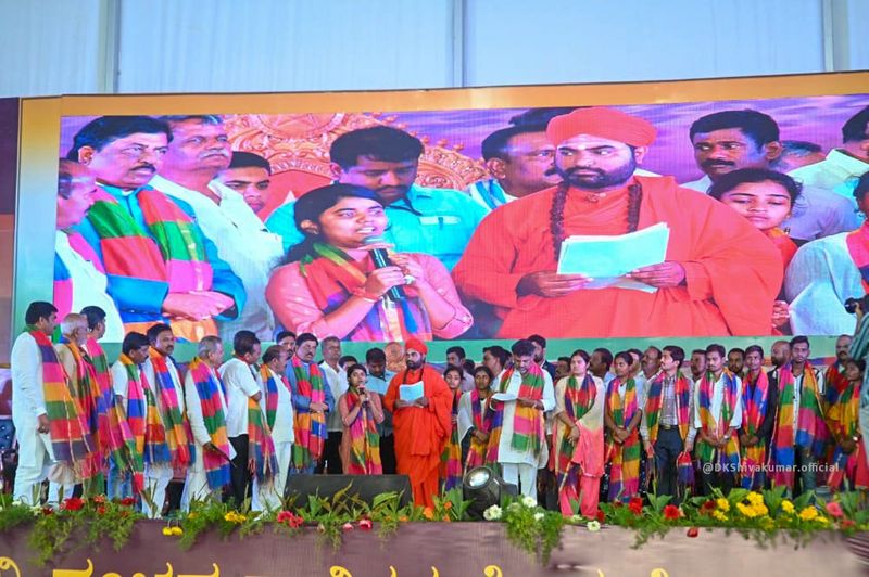 6540 Aspirants Gets Job In harihara panchamasali mutt organized Fair rbj