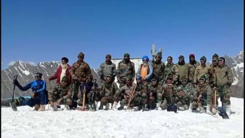 उत्तराखंड: बर्फ हटाकर रास्ता साफ करने में जुटी सेना, 22 मई को खुलेंगे हेमकुंड साहिब के कपाट 