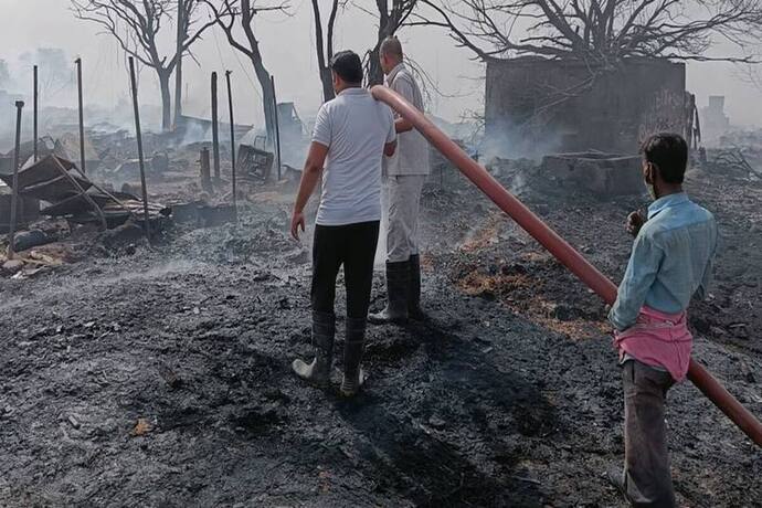 12 घंटे से सुलग रहा गुरुग्राम का मानेसर, तीन से पांच किलोमीटर तक फैली आग, एक चिंगारी ने सबकुछ तबाह कर दिया  