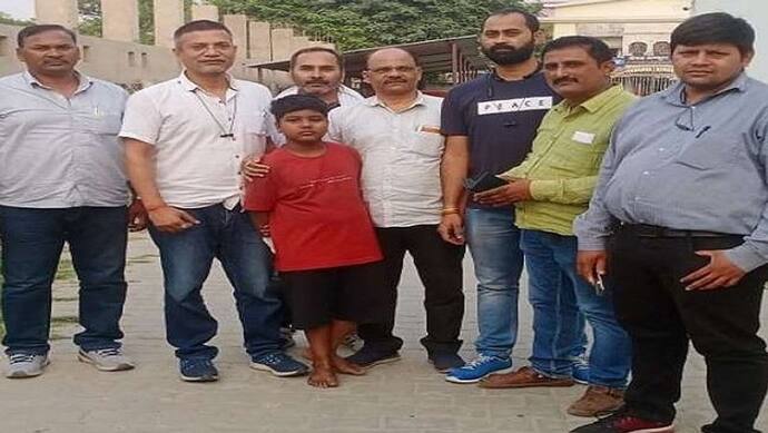 एसटीएफ और बस्ती पुलिस ने किया अपहृत व्यापारी पुत्र को बरामद, बचने के लिए बदमाशों ने अपनाया था ये पैंतरा