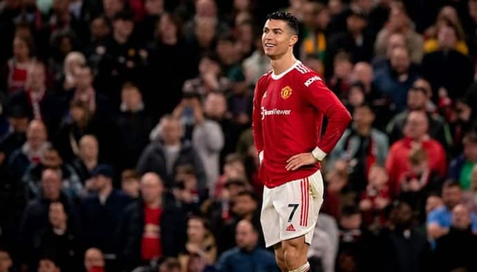 Ronaldo requests Manchester United transfer: Here's how fans and pundits reacted