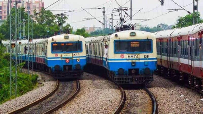 3 killed in mmts train collision in hydearbad