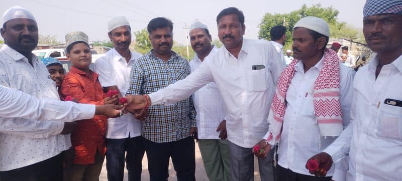 Hindu Muslims Celebrates Ramdan And Basava Jayanti In Yadgir District rbj