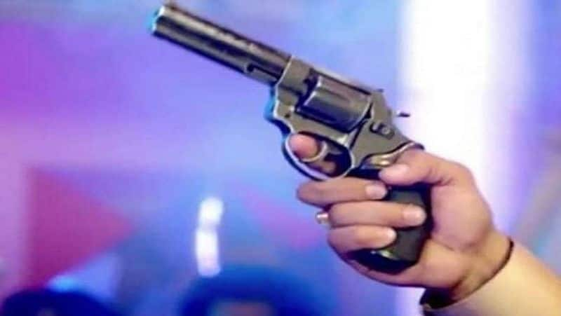 Miscreants Firing on Woman at Shiggaon in Haveri grg 