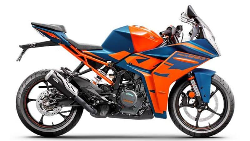 2022 KTM RC390 Launched in India