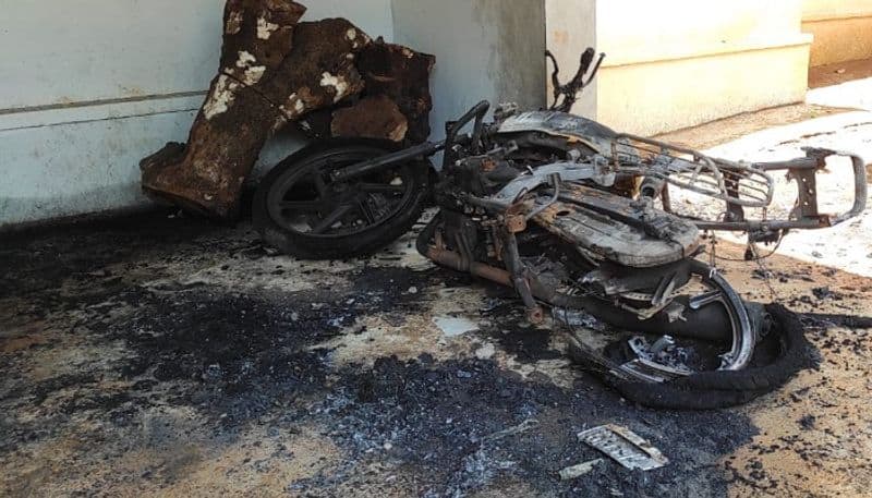 Ganja Batch Sets Fire to Five Bikes in Vijayawada