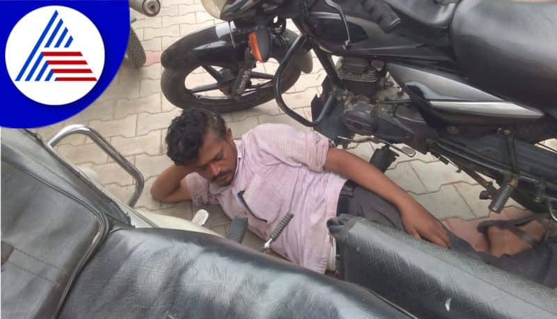 village accountant in drunk state infront of tahasildar Office in Belagavi Suspended san