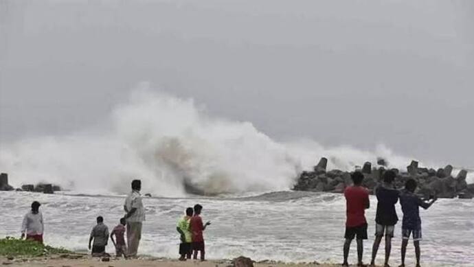 चक्रवाती तूफान असानी का खतरा टला, लेकिन मौसम में आए बदलाव से कई राज्यों में बारिश का अलर्ट