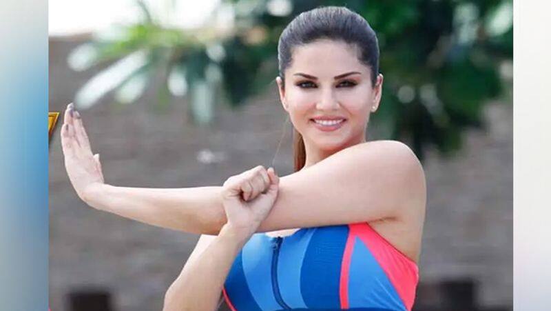 Sunny Leone thanks to Mandya fan who celebrate her Birthday hls 