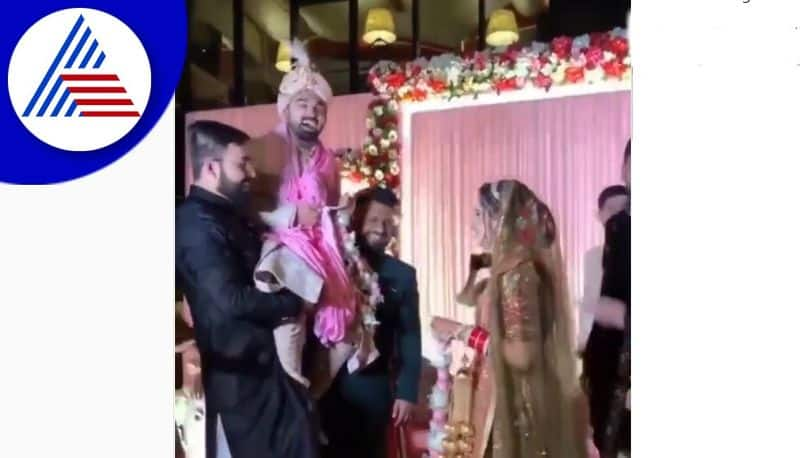 Indian wedding video goes viral in social Media akb