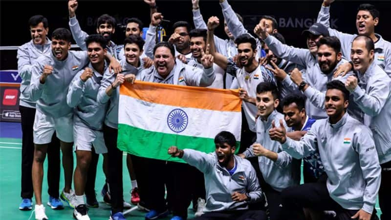 sports minister anurag thakur announced one crore for indian badminton team