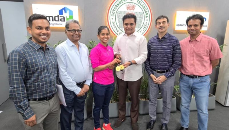 KTR Congratulated akula sreeja For her first ever winning the Women's National Table tennis Championship