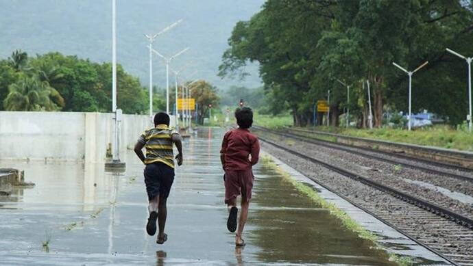 बारिश ने उतारी 'गर्मी' की लू, पर कई राज्यों में रेड अलर्ट से खतरा, जानिए विभिन्न राज्यों के मौसम का हाल