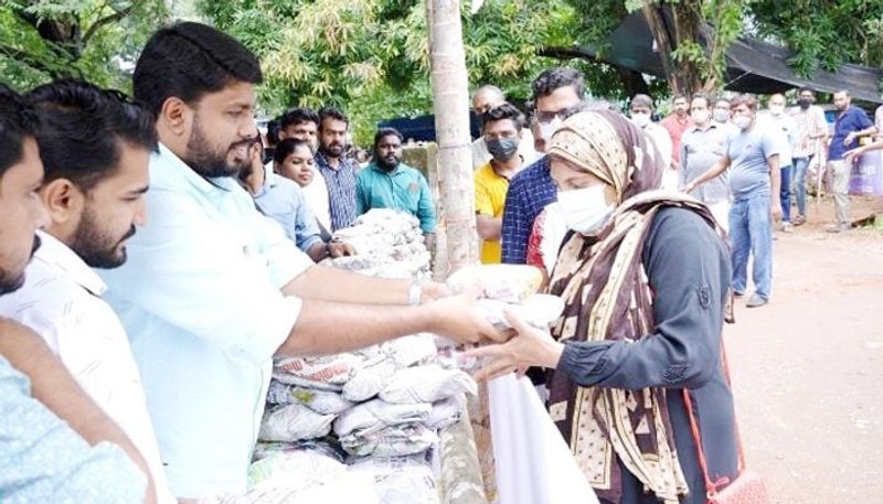 package of food distribution to Manjeri Medical College to second year