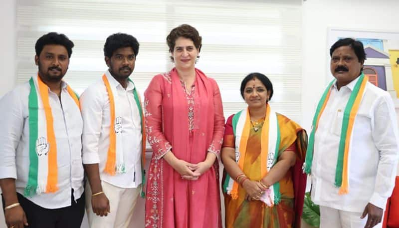 Former TRS MLA Nallala Odelu  Joins In Congress 