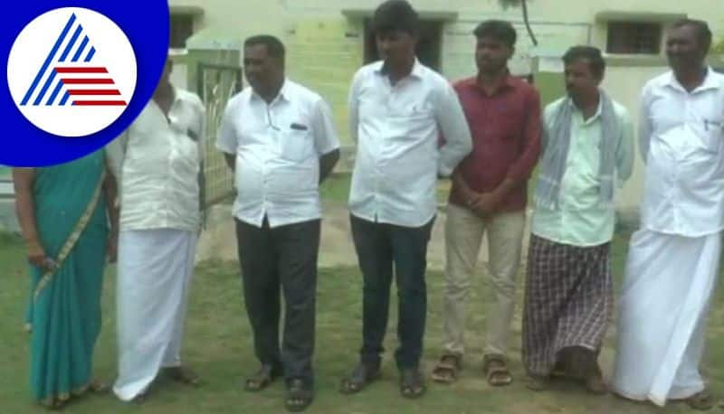 resignation of 9 members supported by congress in chamarajanagar gvd