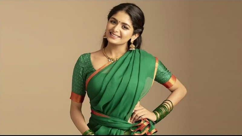 Actress Aditi shankar next movie with atharvaa murali gan