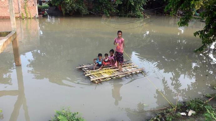 Weather report: पश्चिमी विक्षोभ ने बदला मौसम, पूरे देश से लू गायब, पर कुछ राज्यों में आंधी-ओलों का अलर्ट