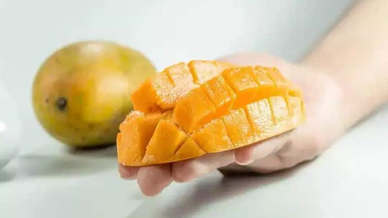 mangoes can helps to reduce body weight 