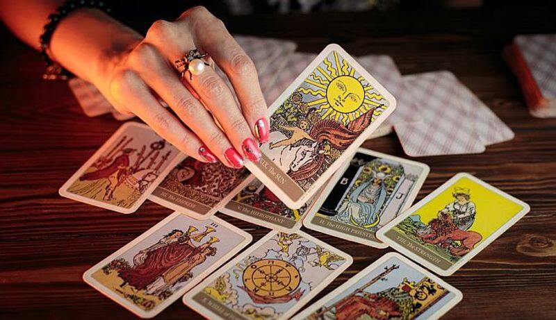 Lucky Us Woman Wins Four Crore Same Day After Tarot Reading Hints At Financial Windfall roo