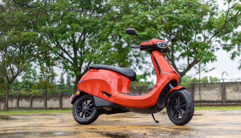 Advance technology friendly features Ola s1 pro electric scooter test ride review ckm