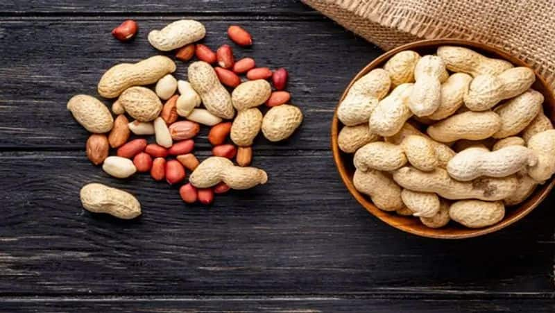 Amazing health benefits of eating peanuts rsl