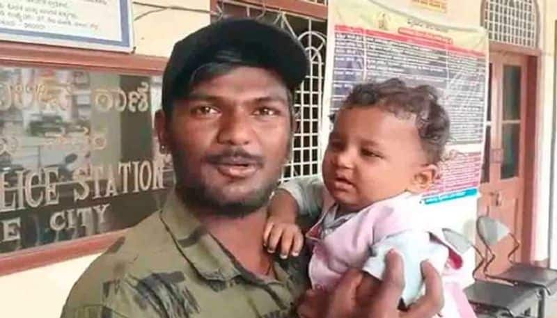 big twist to woman hand over 9 month baby to Mysuru boy In Raichur Bus Stand rbj