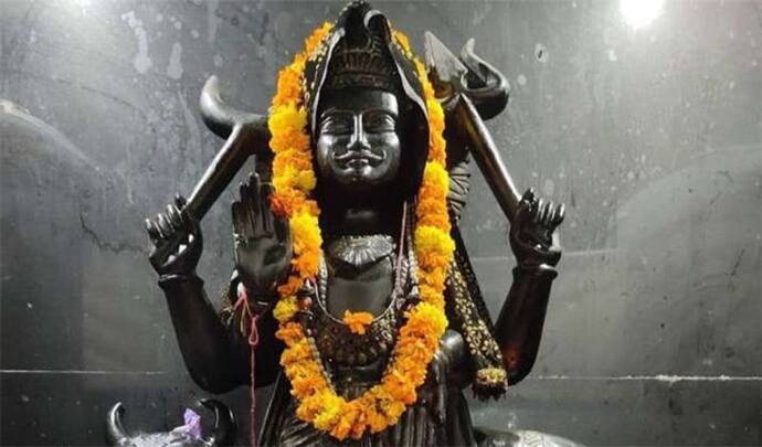 Shani Jayanti 2022 Date: कब है शनि जयंती, क्यों मनाते हैं ये पर्व? जानिए इससे जुड़ी कथा व अन्य खास बातें