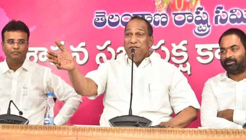 క‌విత‌కు ఈడీ నోటీసులు.. కేంద్రంపై మంత్రి మల్లారెడ్డి సెటైరికల్‌ కామెంట్స్‌