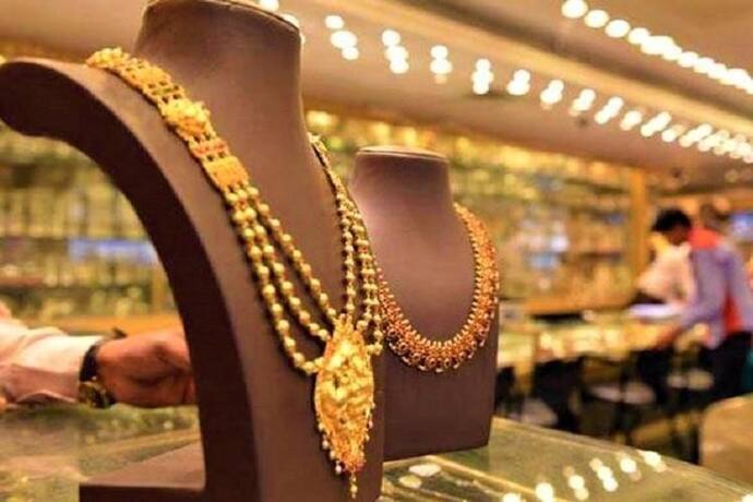 Gold-Silver price Today: सोने-चांदी का गिर गया भाव, मार्केट जाने से पहले चेक करें आज का रेट