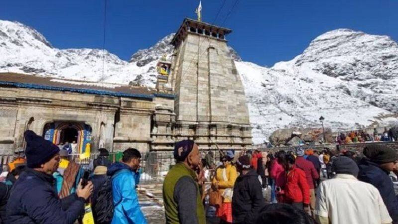 Chardham Yatra mobile ban in within a 200 metre radius of the temple mrq