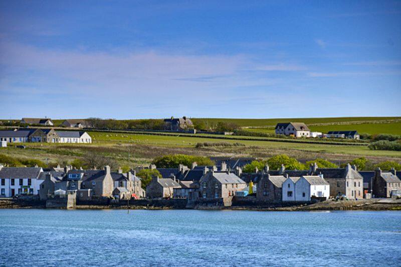 Scottish government is offering money to live their islands 