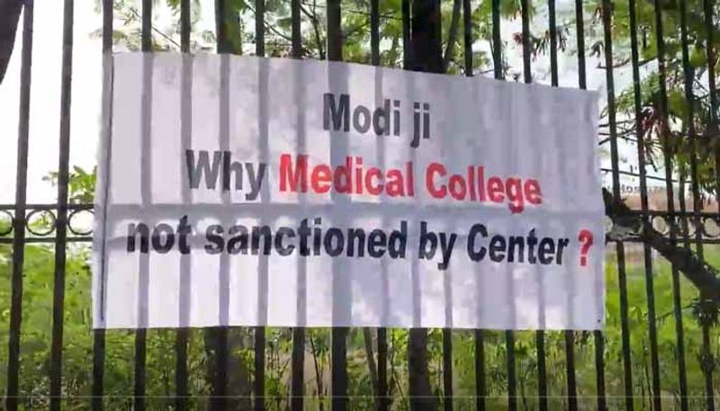 Banners put up in Hyderabad before Narendra Modis Tour 