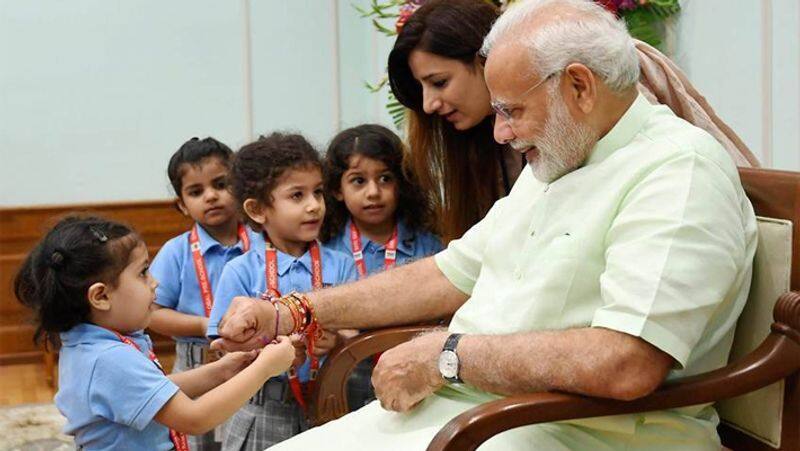 Raksha bandhan Pakistani Origin sister sent rakhi to PM Modi wish good health and long life ckm