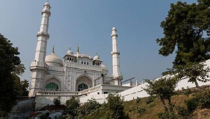 लखनऊ की टीले वाली मस्जिद को हिंदू पक्ष ने बताया लक्ष्मण टीला, बढ़ाई गई सुरक्षा व्यवस्था