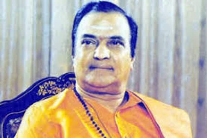 N.T.Rama Rao పేరుతో కేసీఆర్:  కాంగ్రెస్ ఇందిరా గాంధీ ప్రచారానికి చెక్
