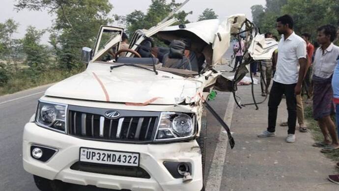 बहराइच में डीसीएम और बोलेरो के बीच हुई जोरदार टक्कर, दो लोगों की मौके पर मौत