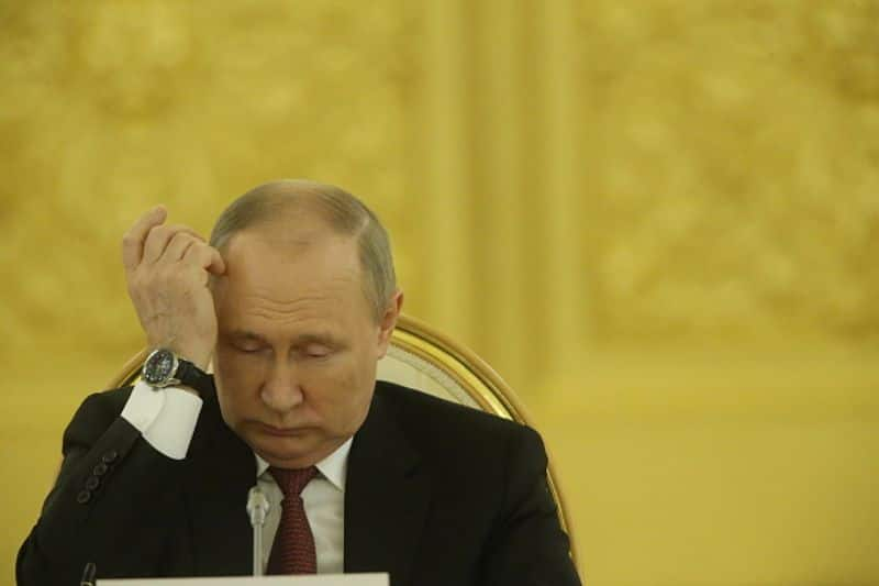 putin has been warned by doctors that he will live only 3 more years