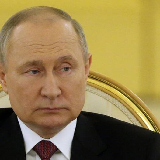 Russia 'on the verge of' recession as business slowdown deepens, says Economy Minister