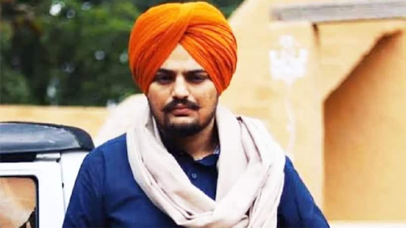 Sidhu Moose Wala's father Balkaur Singh gets threat message from Pakistani number: Report