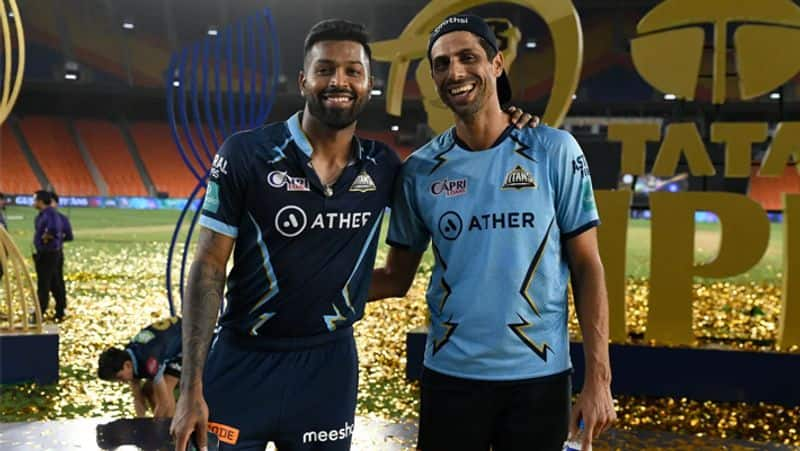 Bring Ashish Nehra as Team India Head Coach, give Captaincy to Hardik Pandya after T20 World cup