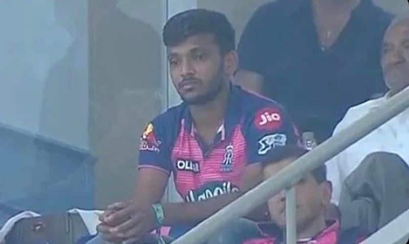 IPL 2022: Chetan Sakariya attends IPL Final wearing Rajasthan Royals jersey