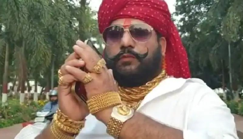 goldman of bihar who wears gold which costs nearly two crore 