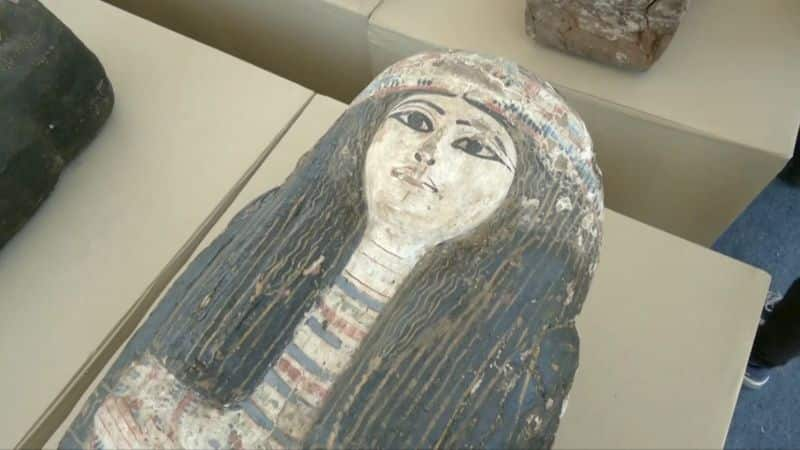 Archaeologists uncover trove of ancient Egyptian mummies