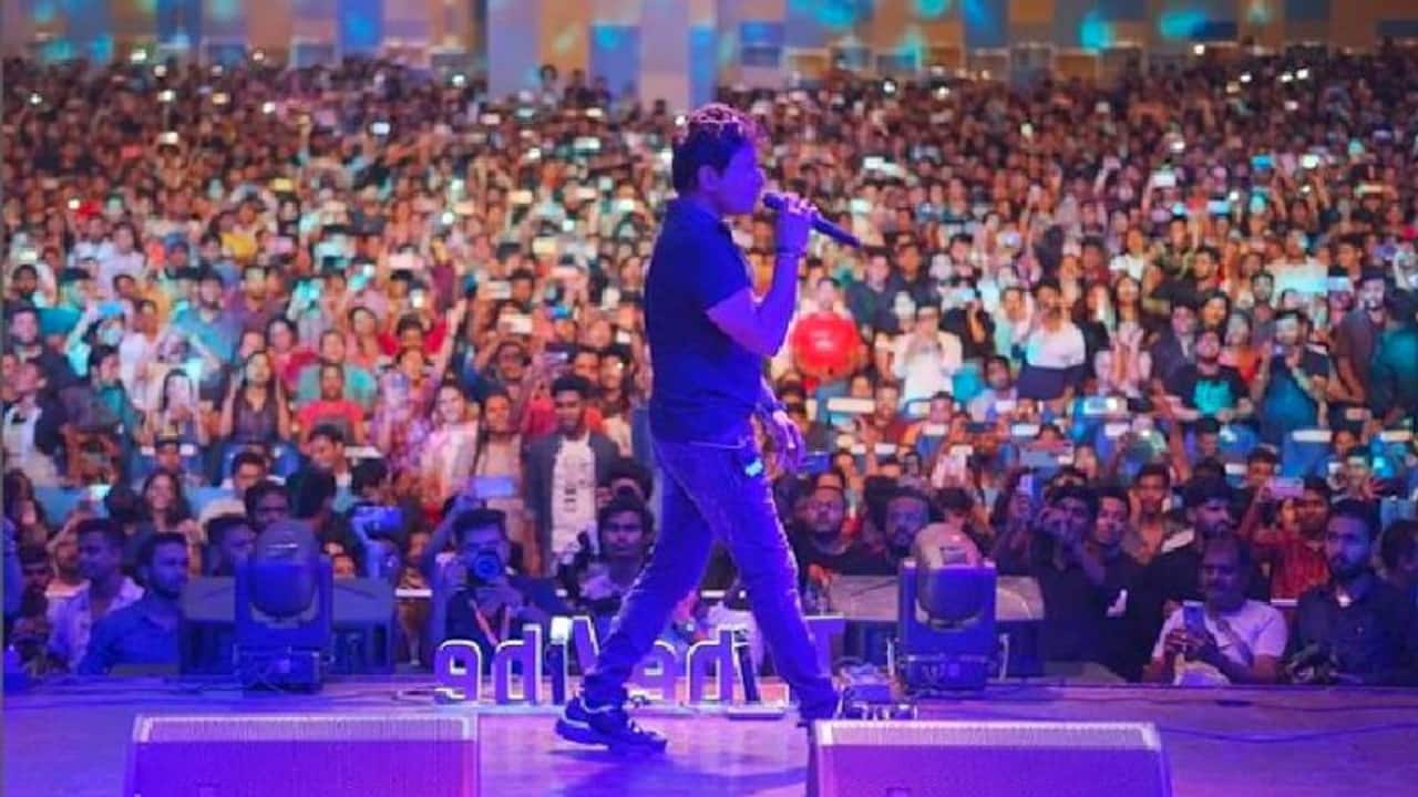 'Kal Yaad Aayenge Yeh Pal': Last video of KK performing iconic song will leave you in tears