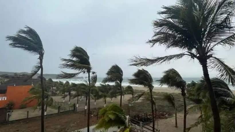 Mexico Hurricane Agatha : మెక్సికోను అత‌లాకుత‌లం చేస్తున్న అగాథా హరికేన్.. మరో ఆరుగురు గ‌ల్లంతు
